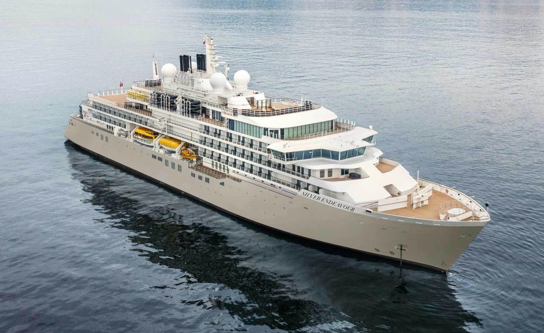 Longyearbyen to Tromsø